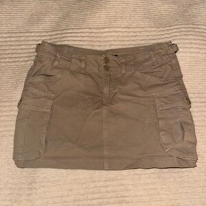 Brandy Melville Cargo Mini Skirt in Khaki
